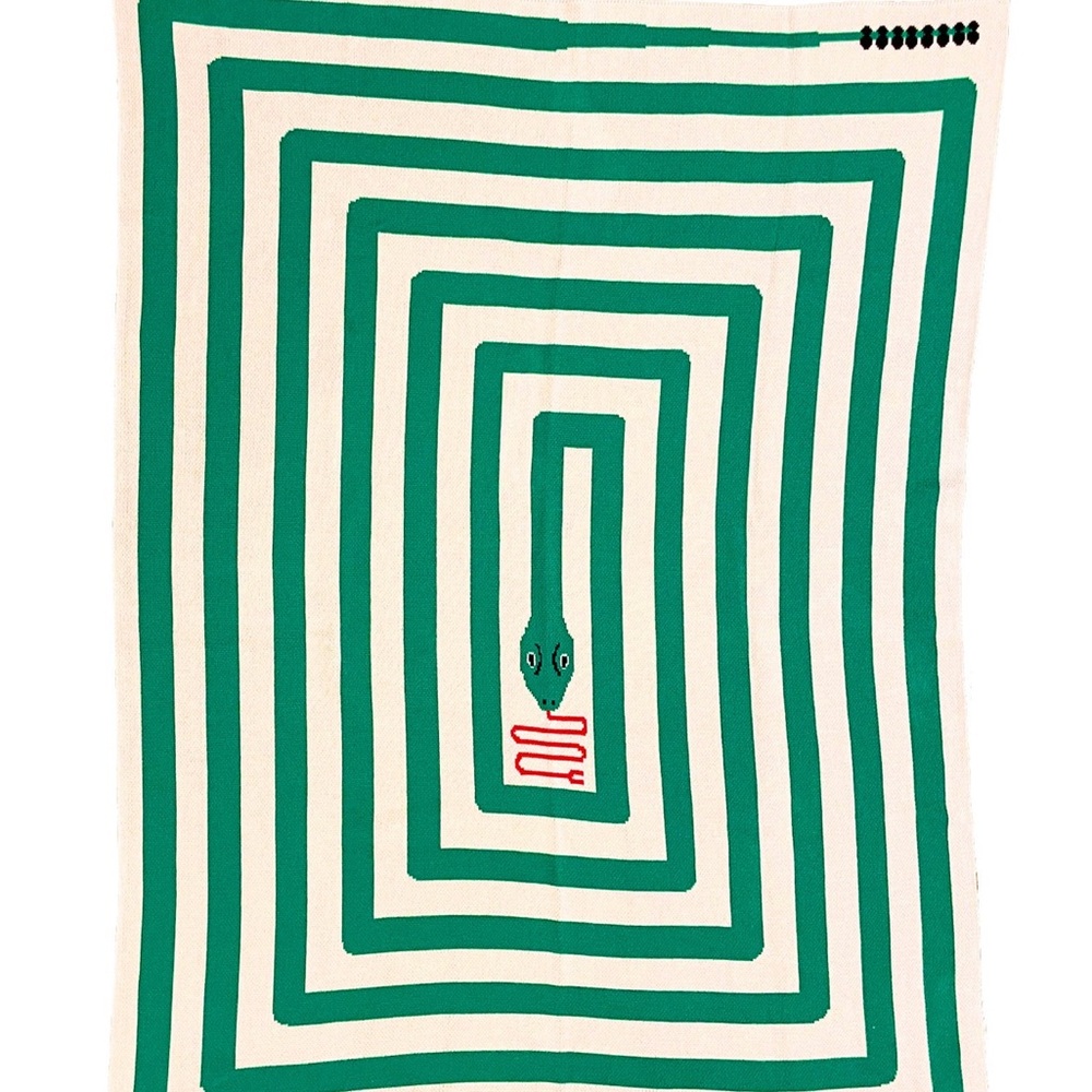 Green and White Snake Pattern Throw Blanket
